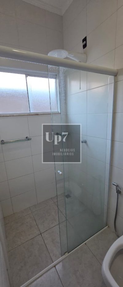 CASA COM 03 SUÍTES E ÁREA DE LAZER AMPLA À VENDA NO CONDOMÍNIO QUINTA RANIERI GREEN, EM BAURU/SP.