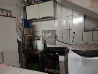 CASA COM 03 QUARTOS E PISCINA À VENDA NO BELA VISTA, EM BAURU/SP.