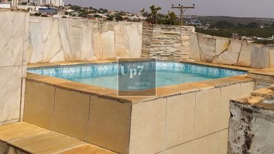 CASA COM 03 QUARTOS E PISCINA À VENDA NO BELA VISTA, EM BAURU/SP.