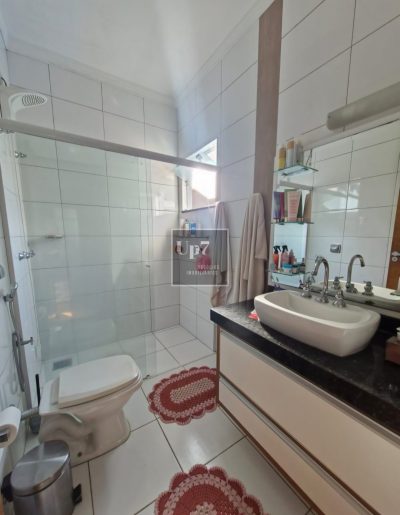CASA TÉRREA À VENDA NO CONDOMÍNIO QUINTA RANIERI BLUE, EM BAURU.