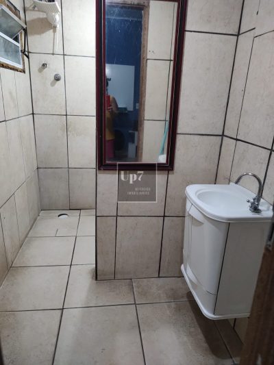 CASA COM 02 QUARTOS À VENDA NO JARDIM REDENTOR, EM BAURU.