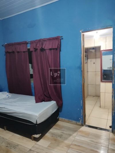 CASA COM 02 QUARTOS À VENDA NO JARDIM REDENTOR, EM BAURU.