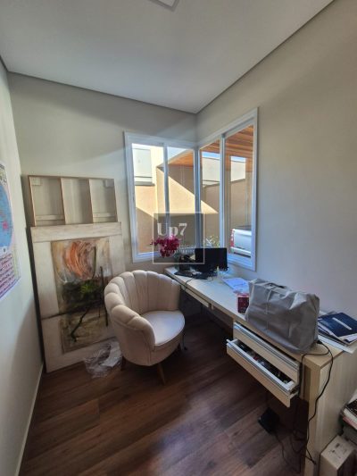 CASA COM 03 SUÍTES E ESCRITÓRIO PARA ALUGAR NO CONDOMÍNIO MORADA DO SOL, EM PIRATININGA/SP.