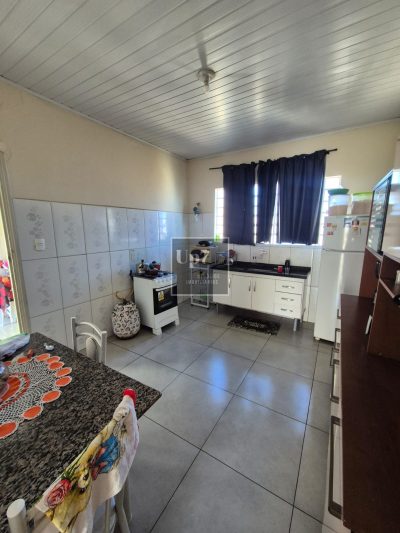 VENDA - CASA DE 02 DORMITÓRIOS - JD. ESTORIL