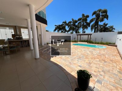 CASA COM 04 SUÍTES PARA ALUGAR NO RESIDENCIAL PRIMAVERA, EM PIRATININGA