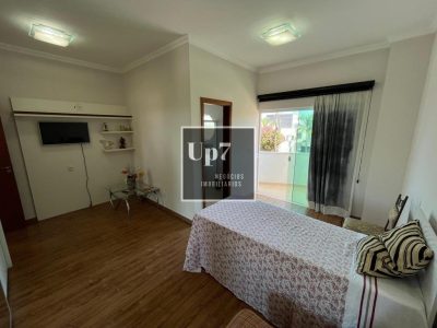 CASA COM 04 SUÍTES PARA ALUGAR NO RESIDENCIAL PRIMAVERA, EM PIRATININGA