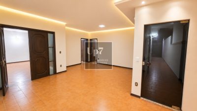 LOCAÇÃO - EXCELENTE CASA COM 04 DORMITÓRIOS, SENDO 01 SUÍTE NO NOVO JD. PAGANI EM BAURU-SP