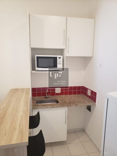 APARTAMENTO MOBILIADO COM 01 DORMITÓRIO PARA ALUGAR PRÓXIMO À USP, EM BAURU-SP.