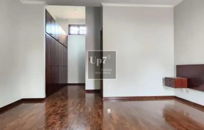 SOBRADO COM 03 QUARTOS À VENDA PRÓXIMO À ITE, EM BAURU-SP.