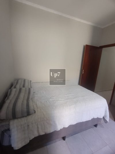 CASA REFORMADA COM 03 QUARTOS À VENDA NO JARDIM JUSSARA, EM BAURU/SP.