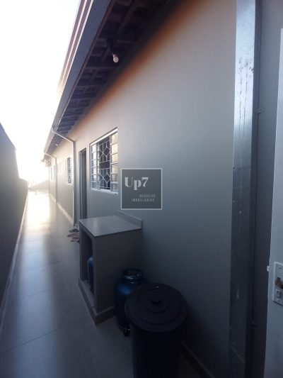 CASA REFORMADA COM 03 QUARTOS À VENDA NO JARDIM JUSSARA, EM BAURU/SP.