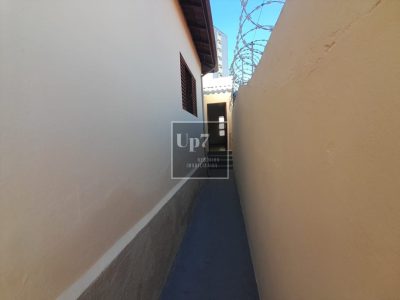 Casa no centro de Bauru com 02 quartos para LOCAÇÃO