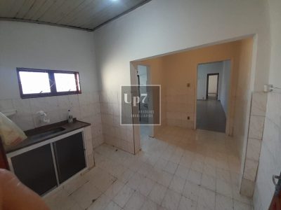 Casa no centro de Bauru com 02 quartos para LOCAÇÃO
