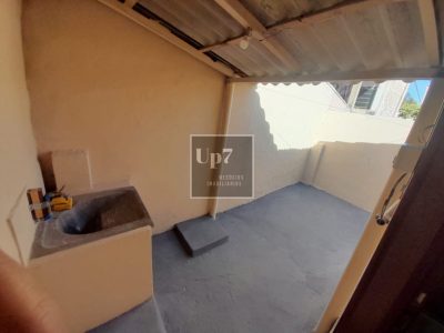 Casa no centro de Bauru com 02 quartos para LOCAÇÃO