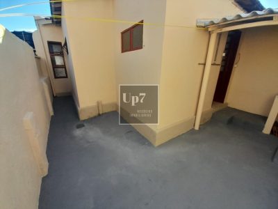 Casa no centro de Bauru com 02 quartos para LOCAÇÃO