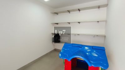 CASA AMPLA COM 04 SUÍTES PARA ALUGAR NO CONDOMÍNIO VILLA LOBOS, EM BAURU-SP.