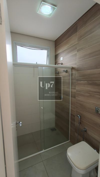 CASA AMPLA COM 04 SUÍTES PARA ALUGAR NO CONDOMÍNIO VILLA LOBOS, EM BAURU-SP.