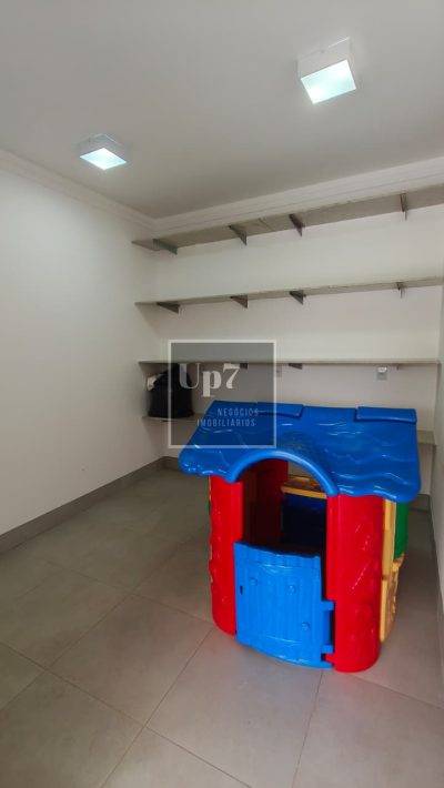 CASA AMPLA COM 04 SUÍTES PARA ALUGAR NO CONDOMÍNIO VILLA LOBOS, EM BAURU-SP.