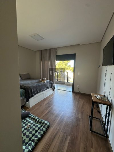 LINDA CASA À VENDA NO CONDOMÍNIO VALE FLORIDO - PIRATININGA-SP.