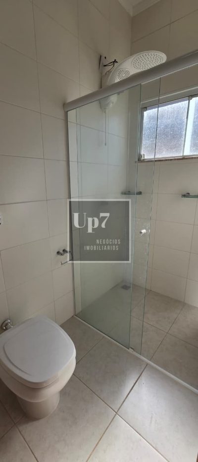CASA COM 03 SUÍTES PARA ALUGAR EM CONDOMÍNIO FECHADO - QUINTA RANIERI GREEN, BAURU.