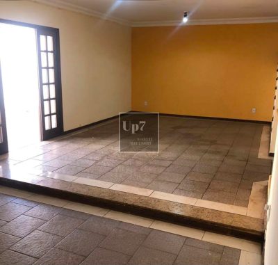 CASA AMPLA COM PISCINA E CHURRASQUEIRA PARA ALUGAR NO PARQUE JARDIM EUROPA, EM BAURU/SP.