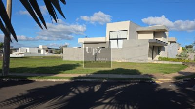 TERRENO DE 497M² À VENDA NO CONDOMÍNIO TAMBORÉ, EM BAURU-SP.