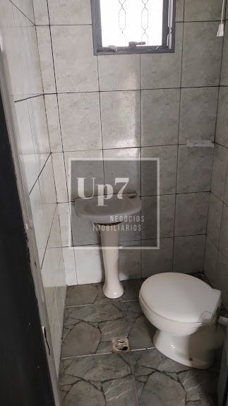 LOJA COMERCIAL PARA ALUGAR NO JARDIM REDENTOR, EM BAURU/SP.